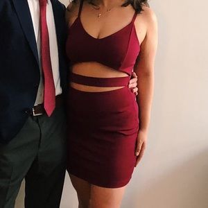 Windsor Cutout Bodycon Dress Maroon